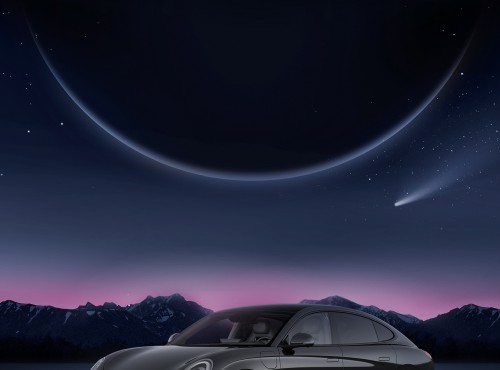 闪电猫耀夜版亮相车展，欧拉首次推出百万级自修复车漆
